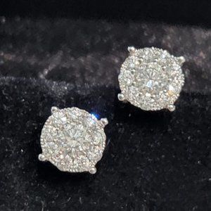 .71 TCW Diamond Stud Cluster Earrings